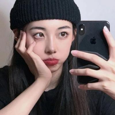 小犬与女孩 封面